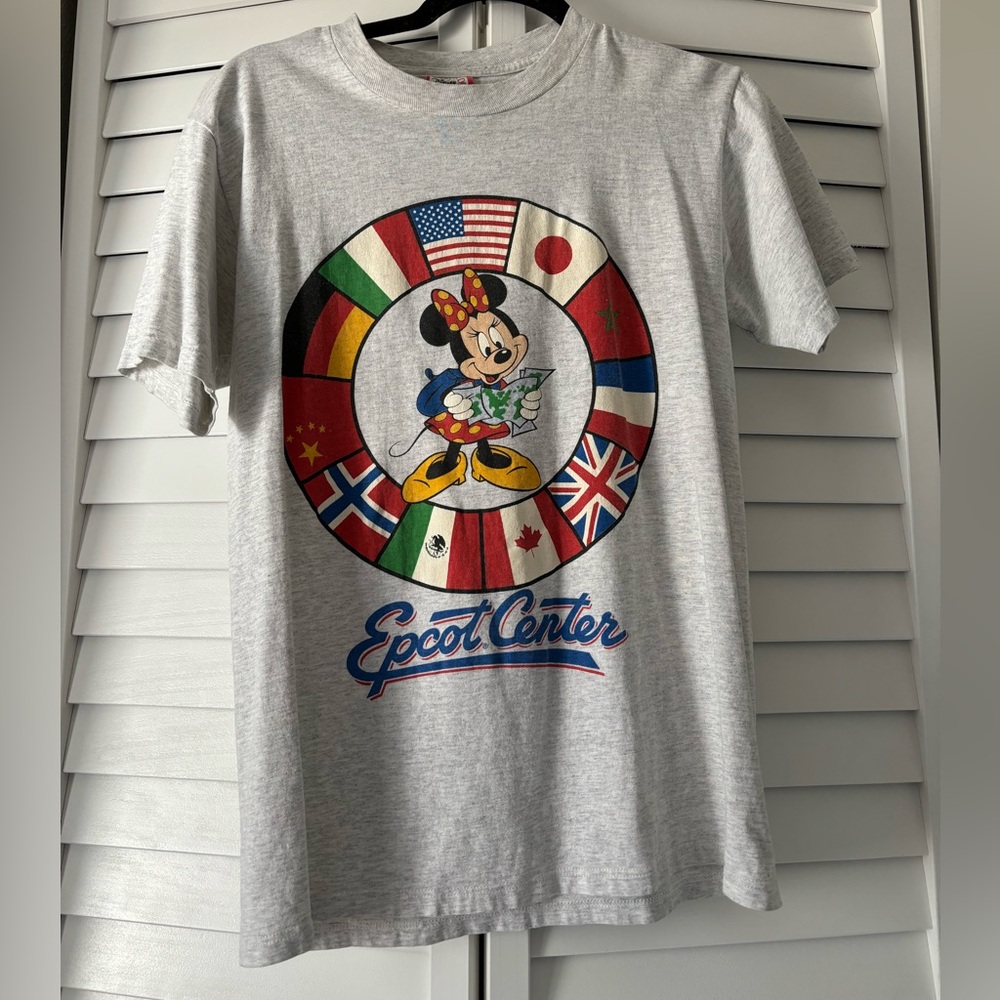 Vintage 1990s Minnie Mouse Epcot T-shirt